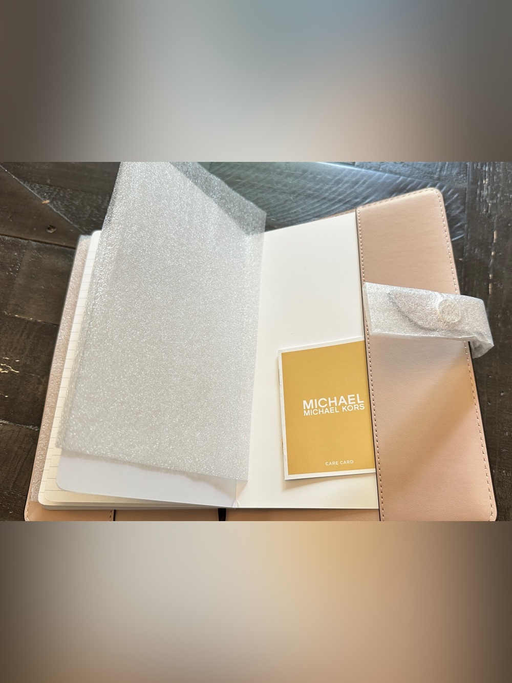 Michael Kors notebook journal - Picture 3 of 5